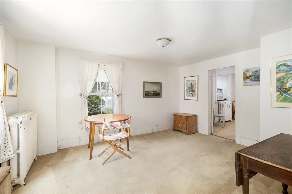 Photo of 32 Blynman Avenue