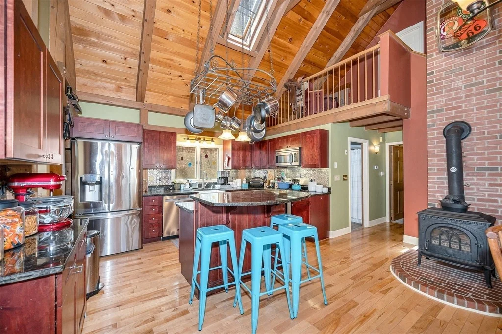 Photo of 111 Stonebridge Dr