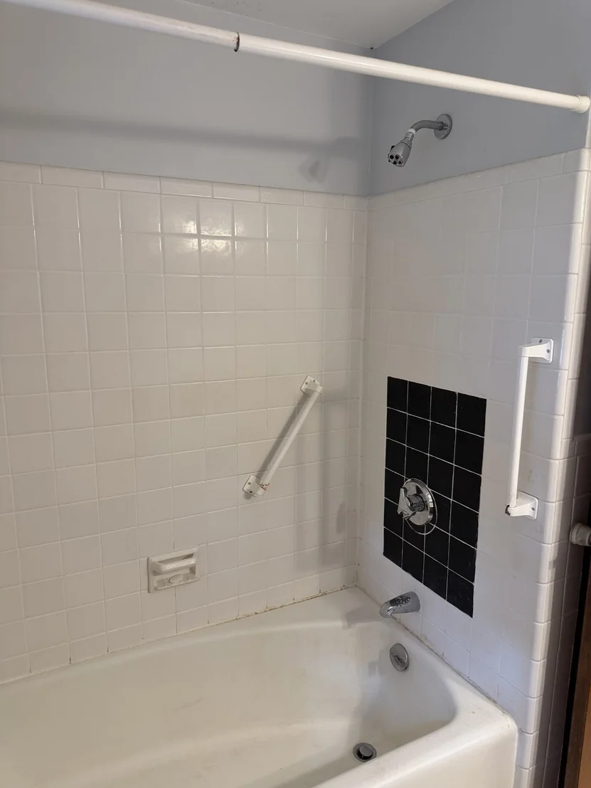 Photo of 484 Weston Rd