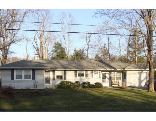 Photo of 19 Fairchild Dr