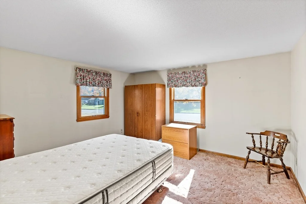 Photo of 33 Sterling Drive