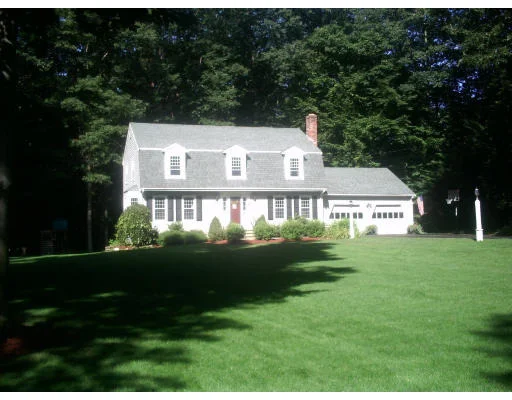 Photo of 2 Bogastow Circle