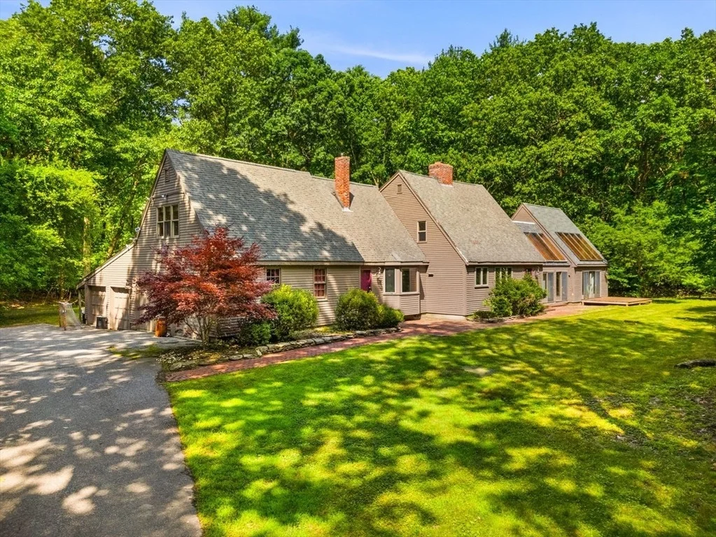 Photo of 95 Lawrence Rd