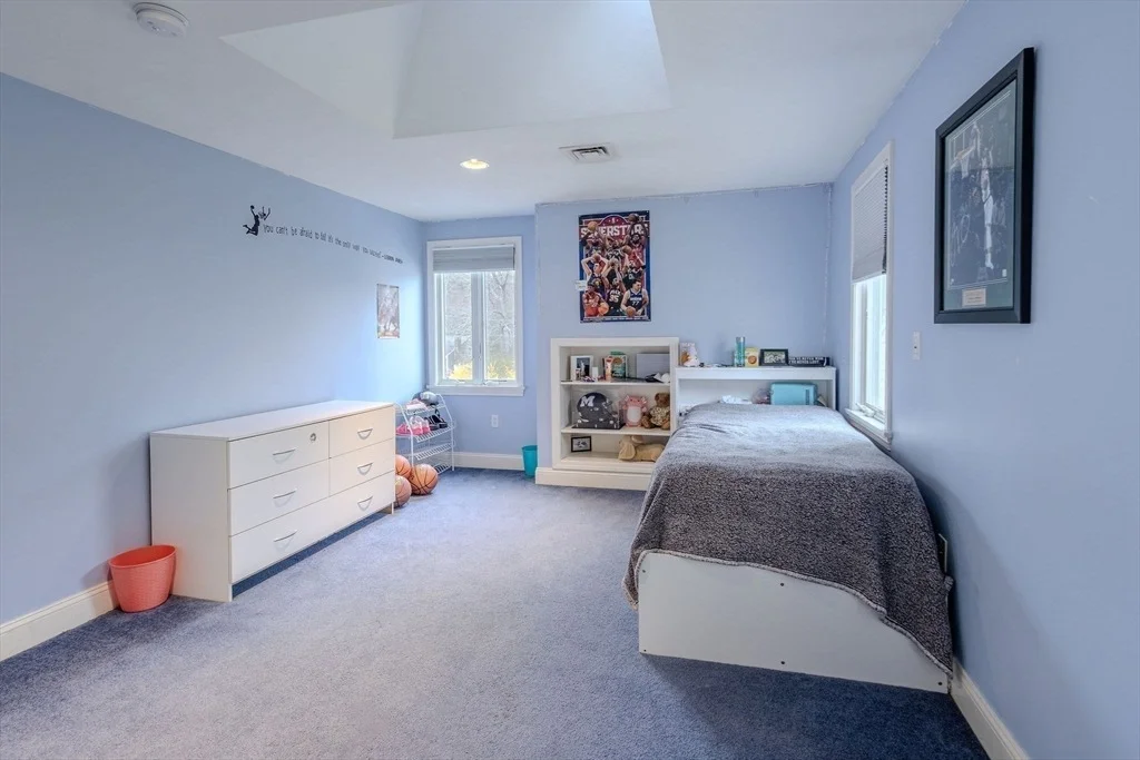 Photo of 46 Puritain Drive