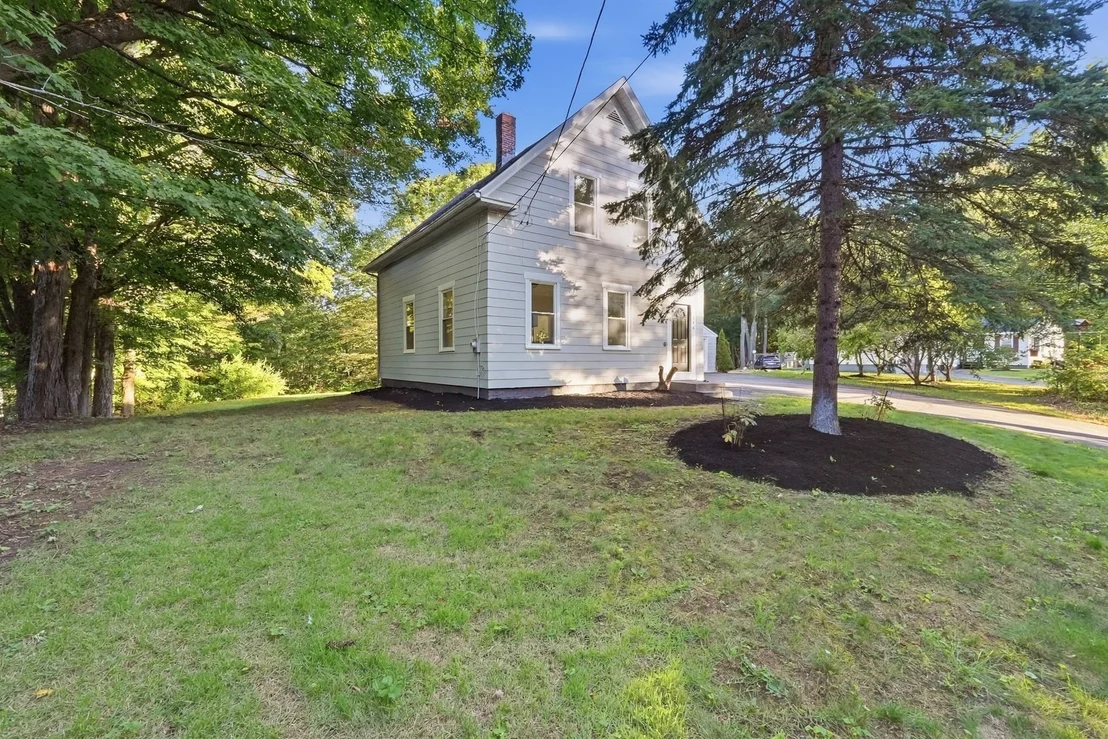 Photo of 384 Mill St