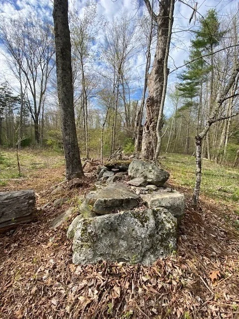 Photo of 7-L New Athol Rd