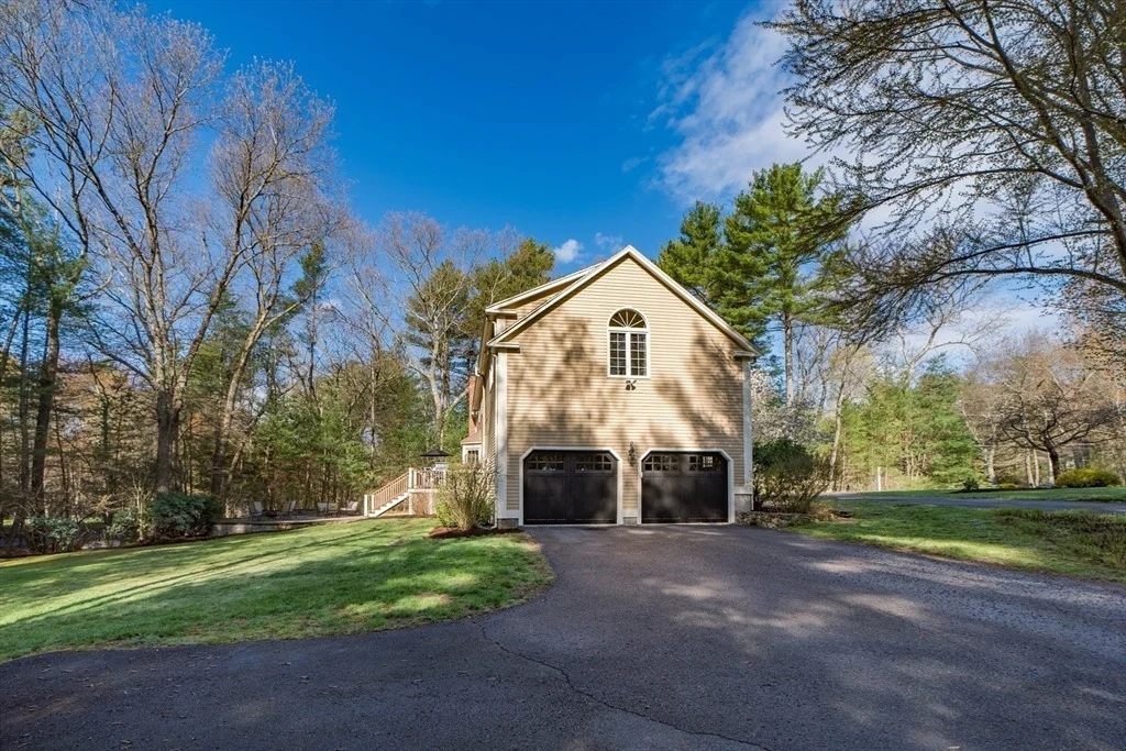 Photo of 1 Chestnut Ln
