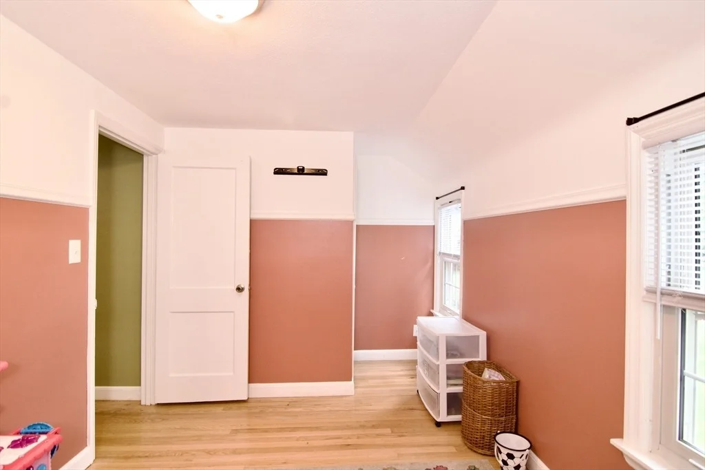 Photo of 55 Bridle Path Rd
