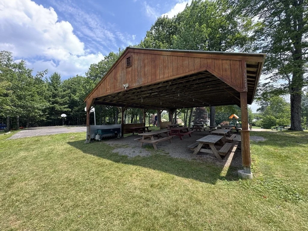Photo of 32 Navaho Ln