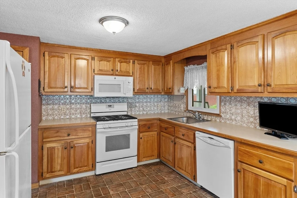 Photo of 9 Hilltop Ave