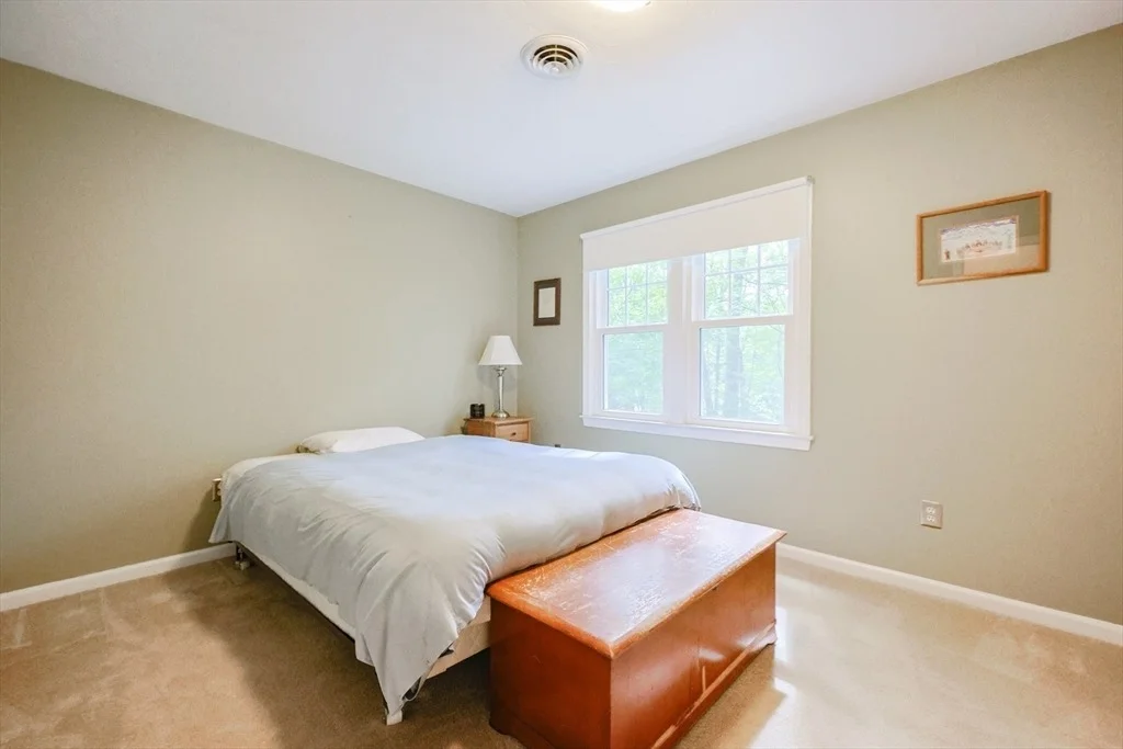 Photo of 233 Willowgate Rise