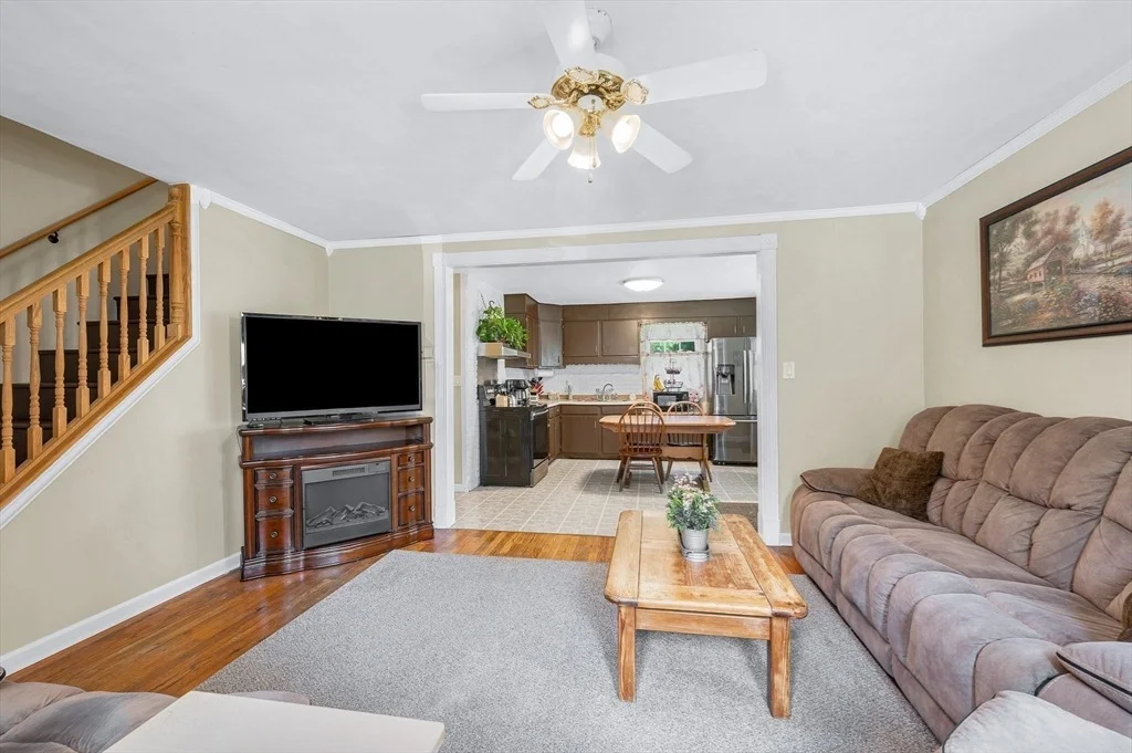 Photo of 231 Bouchard Ave