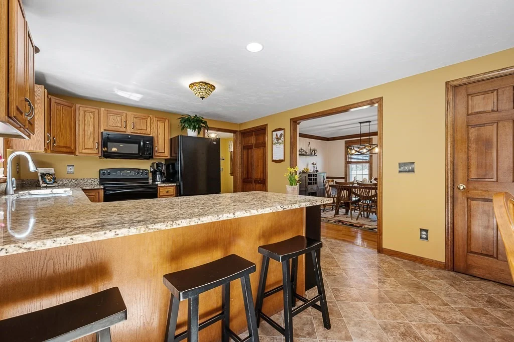 Photo of 7 Crestview Dr