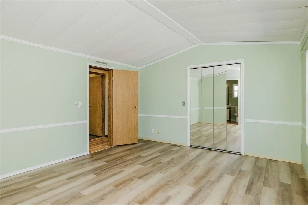 Photo of 4 Emerald Pl