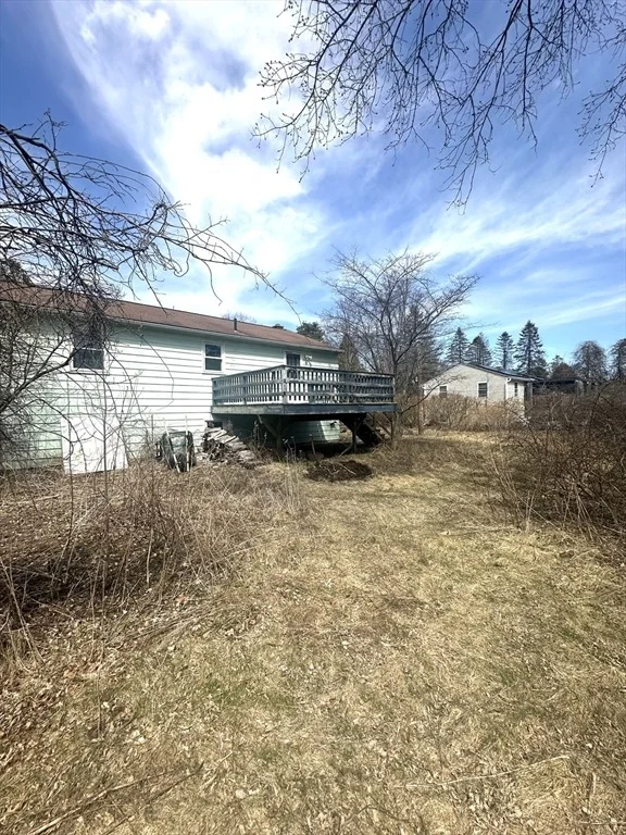 Photo of 16 Sandrah Dr