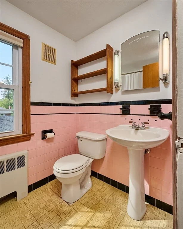 Photo of 14 Sheldon Ave