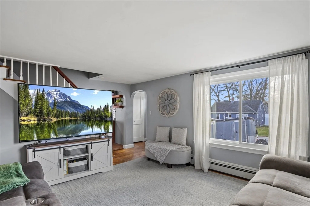 Photo of 7 Lakeside Drive