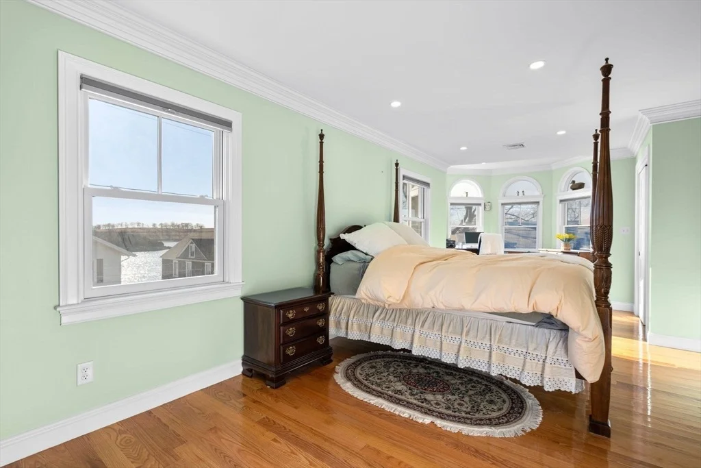 Photo of 68 Hampton Cir