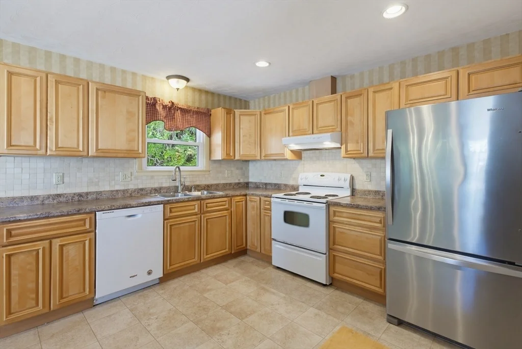 Photo of 4 Marmion Ave