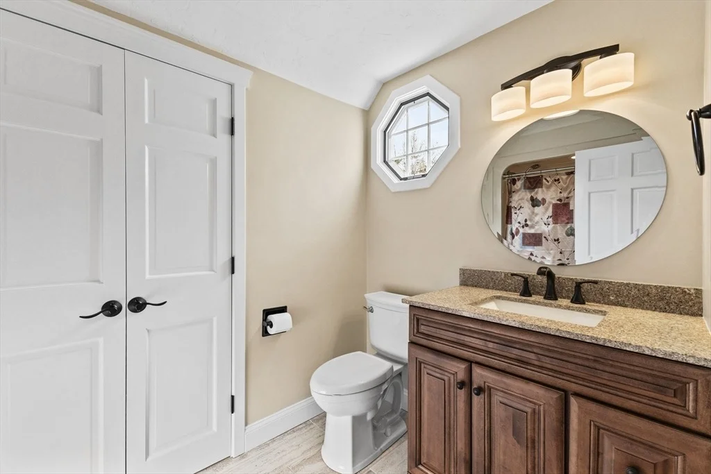 Photo of 16 Forest Park Dr