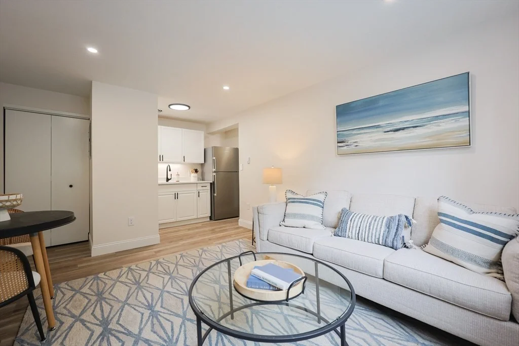 Photo of Unit 3 at 2 Colonial Village Dr