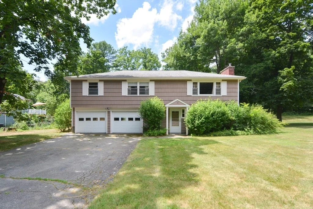 Photo of 12 Lanewood Avenue
