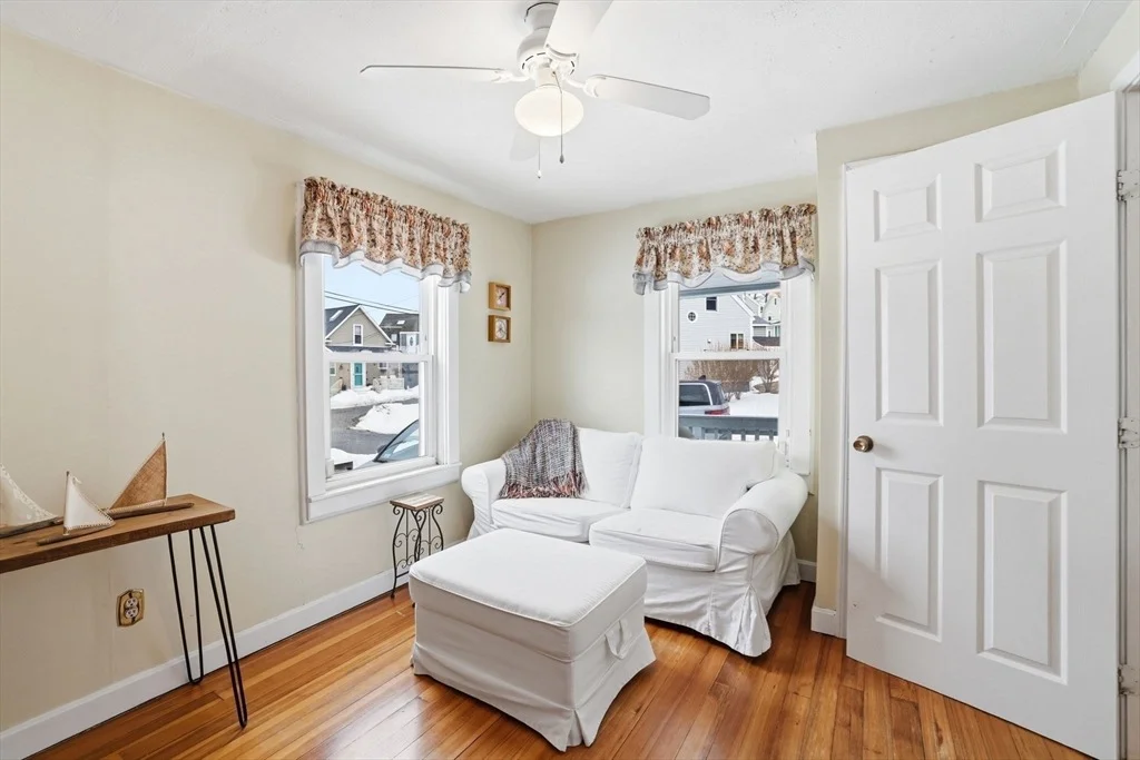 Photo of 137 Hampton Cir