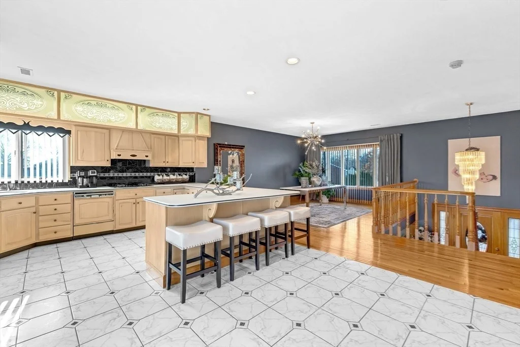Photo of 201 Montgomery Cir
