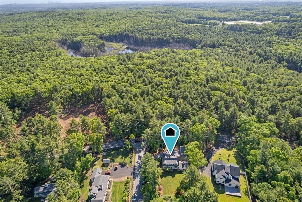 Photo of 2 Woodridge Rd