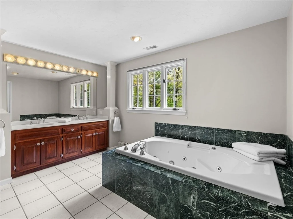 Photo of 9 Catie Dr