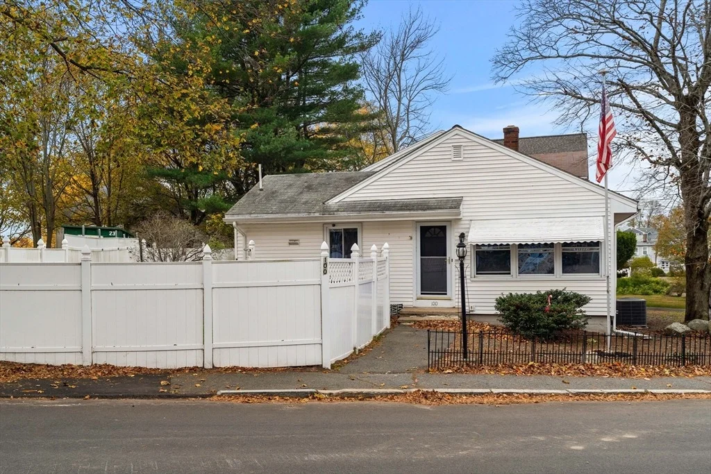 Photo of 100 Burpee Rd.
