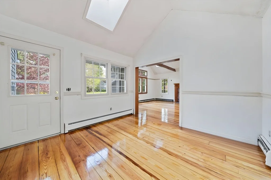 Photo of 40 Longwater Dr
