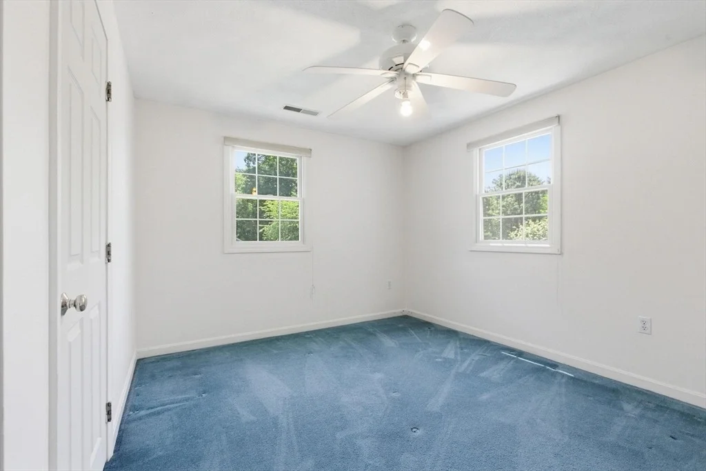 Photo of 11 Thornton Dr