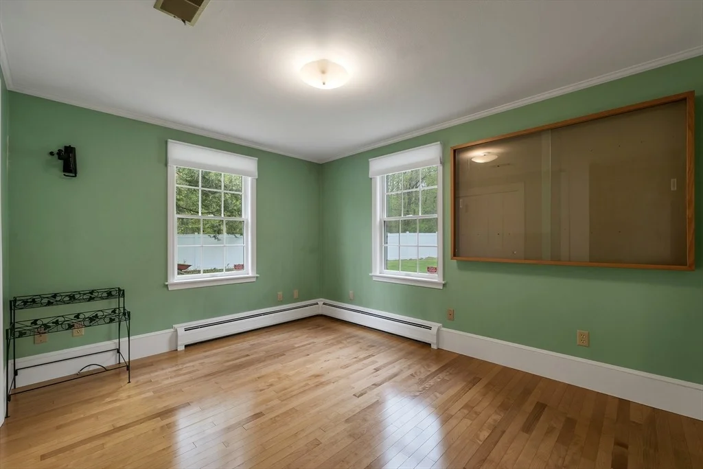 Photo of 1189 Broadway
