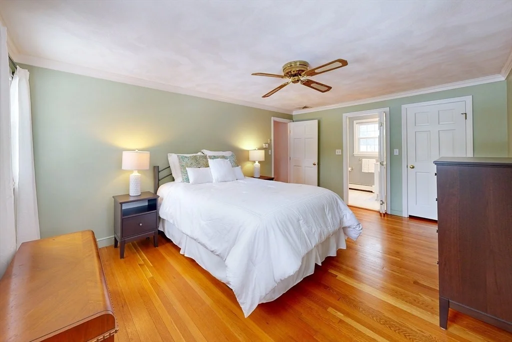 Photo of 57 Colonial Rd