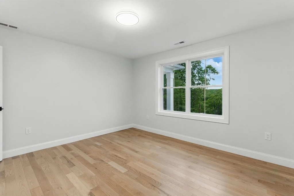Photo of 835 West St