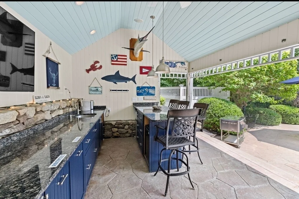 Photo of 160 Hillcrest Rd