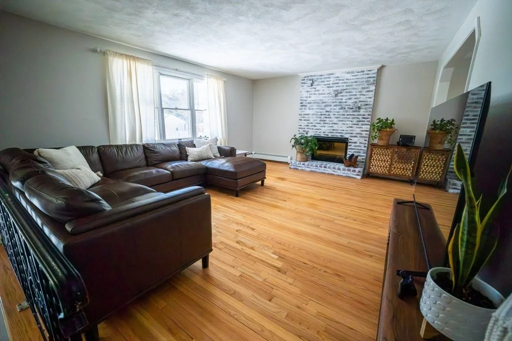 Photo of 12 Stewart Ln
