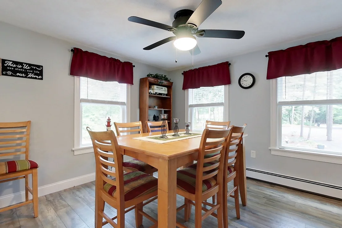 Photo of 135 Lowell Rd