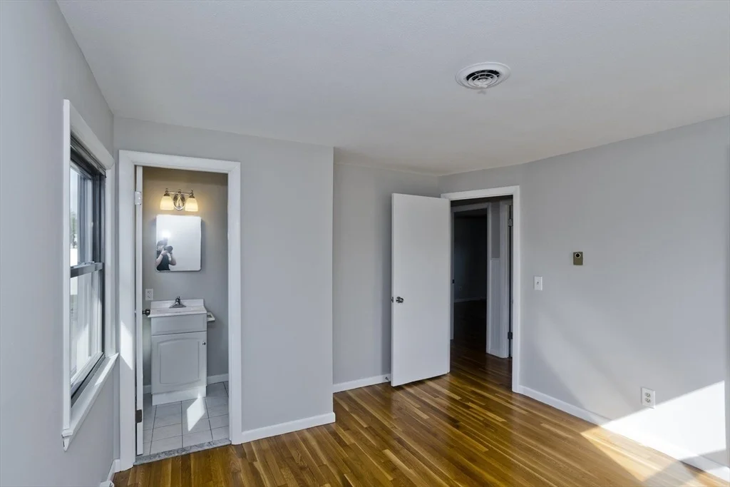 Photo of 185 Fletcher Cir