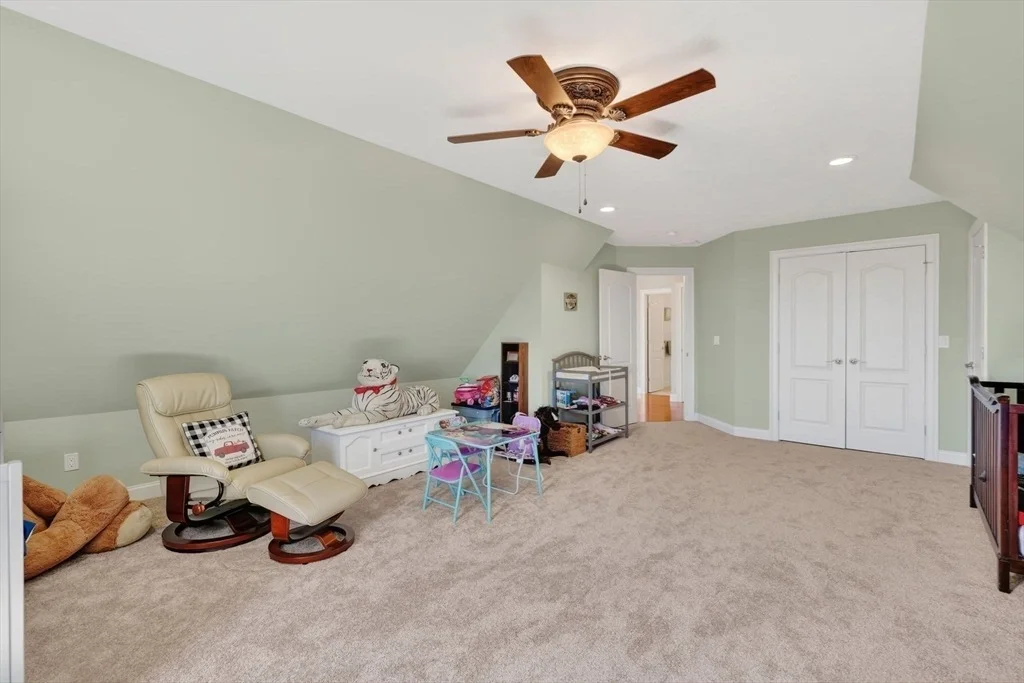 Photo of 2 Sugar Maple Ln