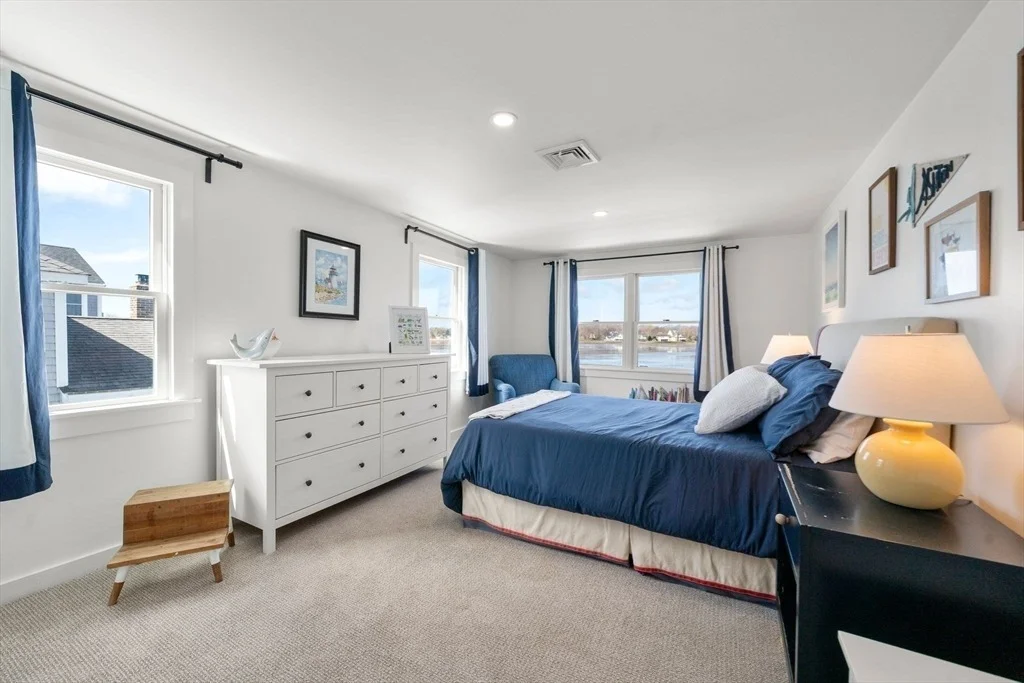 Photo of 113 Bay Avenue
