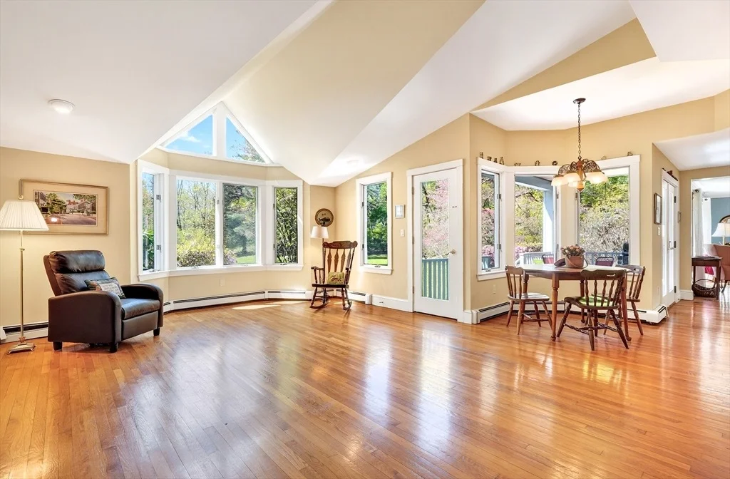Photo of 374 Dover Road