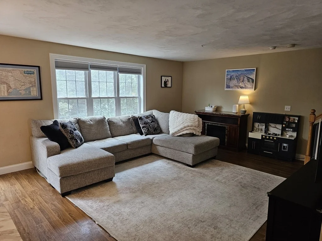 Photo of Unit B at 45 Longview Circle
