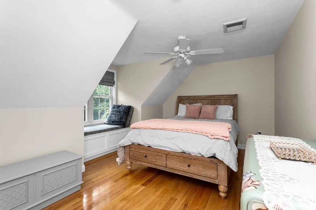 Photo of 9 Jefferson Rd