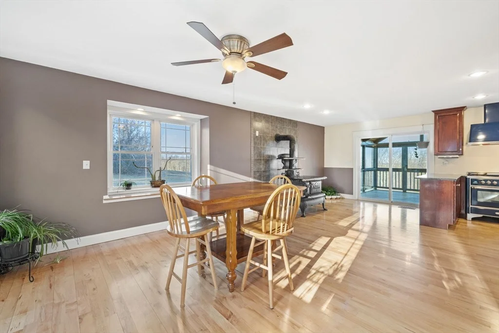 Photo of 358 Reed Road