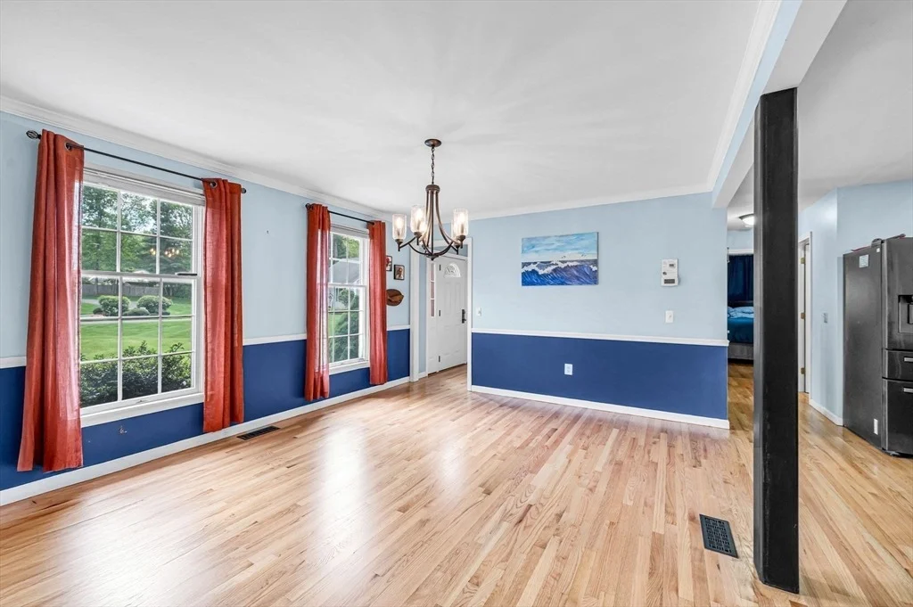 Photo of 19 Overlook Dr