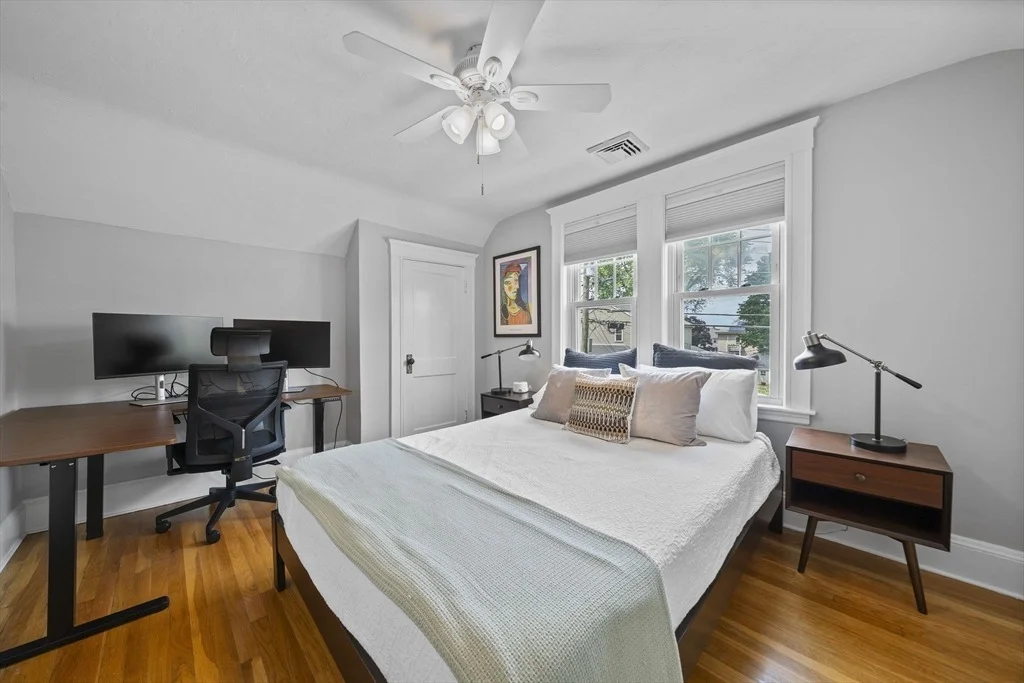 Photo of 39 Holmes St