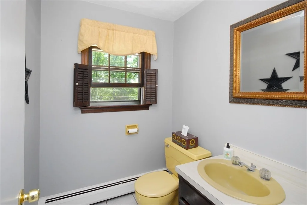 Photo of 7 Country Ln