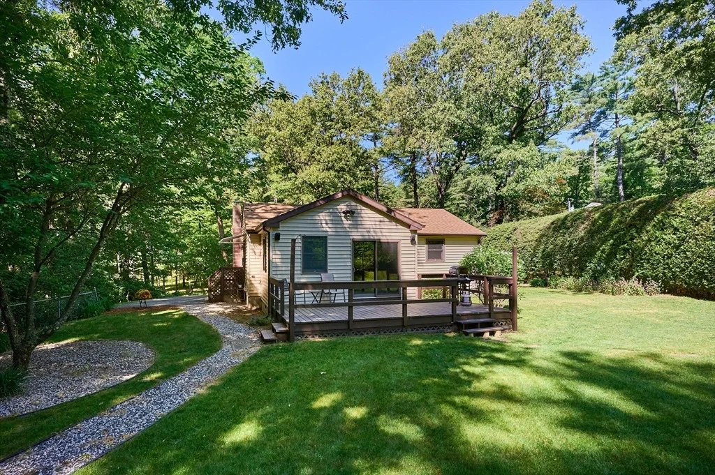 Photo of 20 Cook Rd
